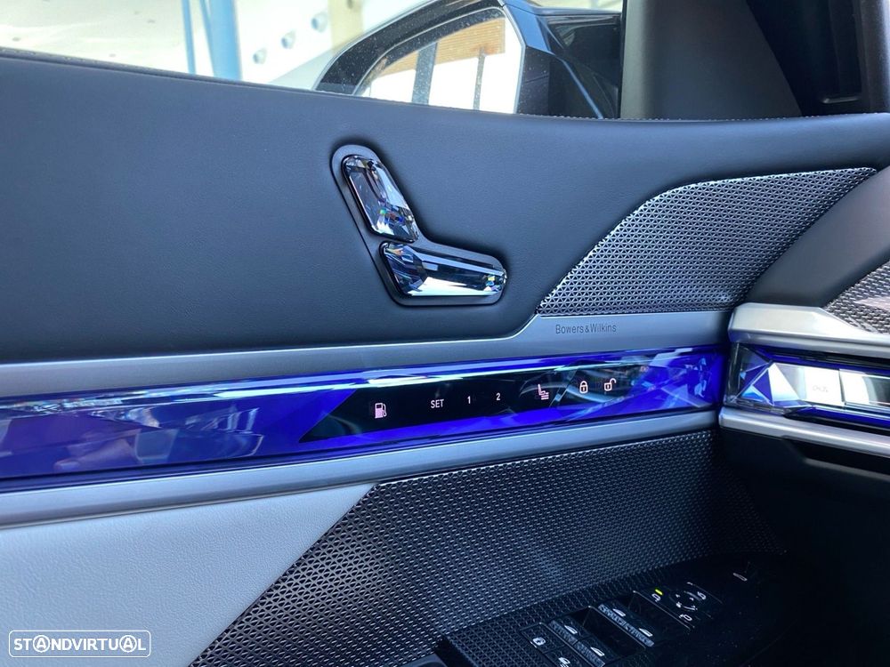 BMW 760 M760e xDrive - 22