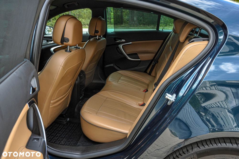 Opel Insignia - 8