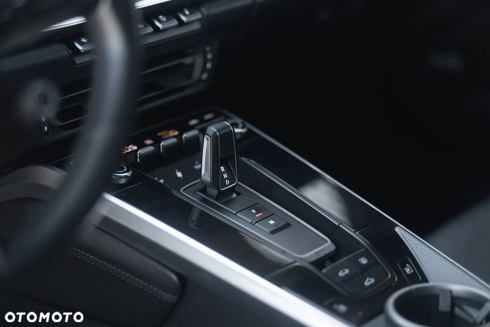 Porsche 911 Carrera S - 23