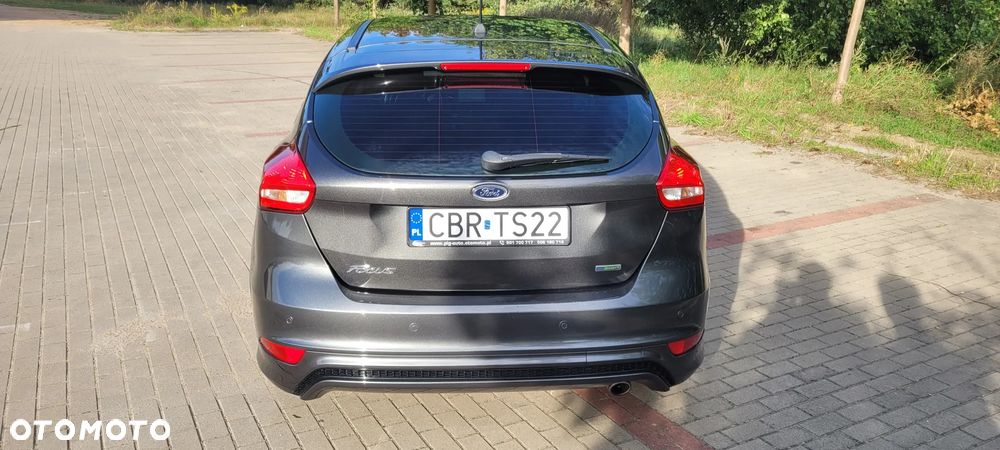 Ford Focus 1.5 EcoBoost ST-Line - 6