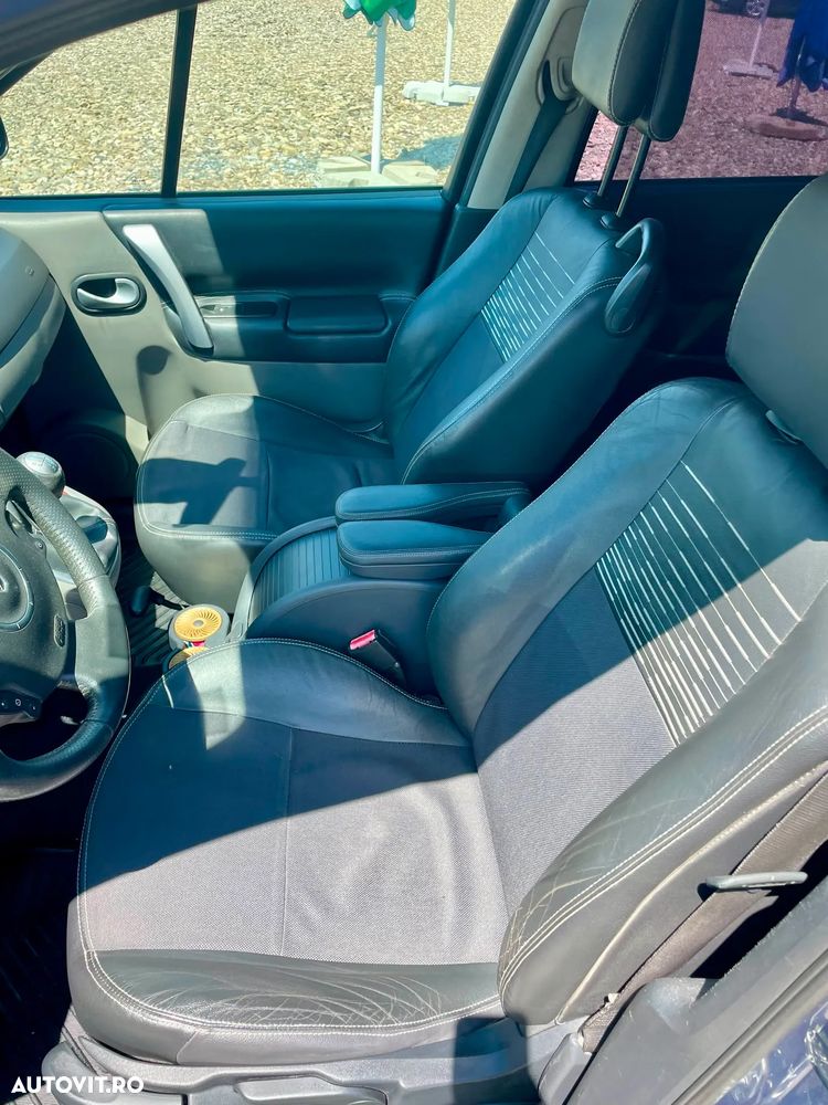 Renault Scenic 1.5 dCi Dynamique - 10