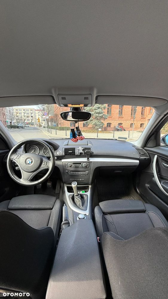 BMW Seria 1 120d - 12