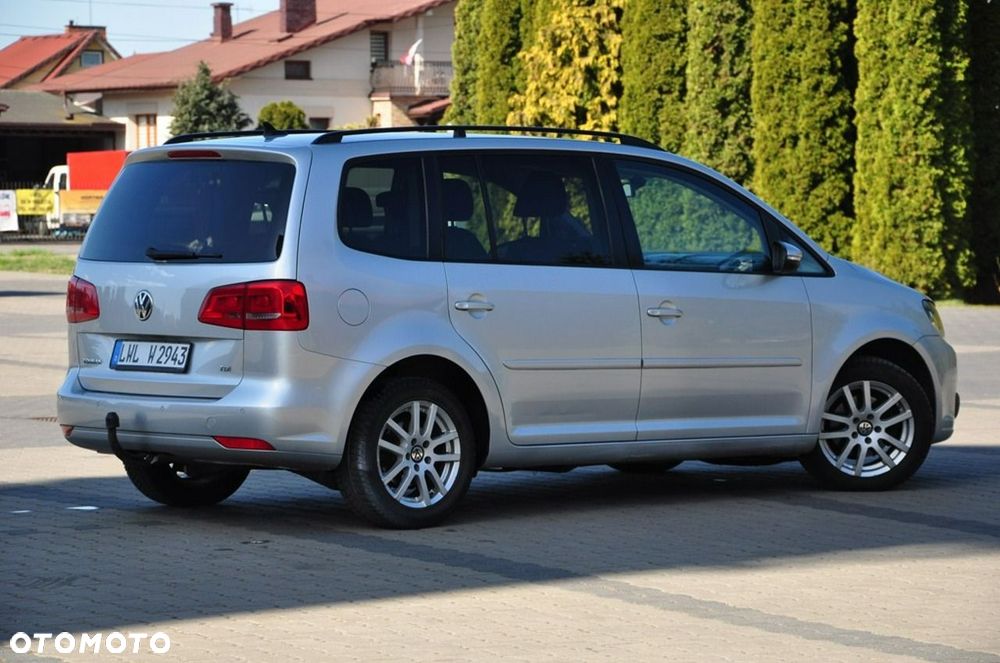 Volkswagen Touran - 15