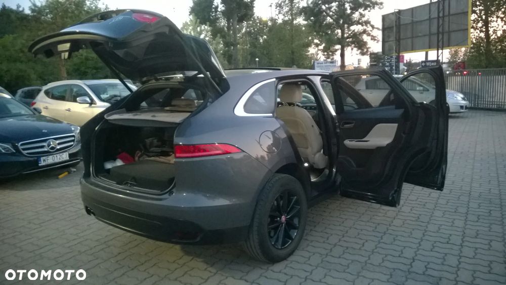 Jaguar F-Pace 2.0 i4D AWD Prestige - 21