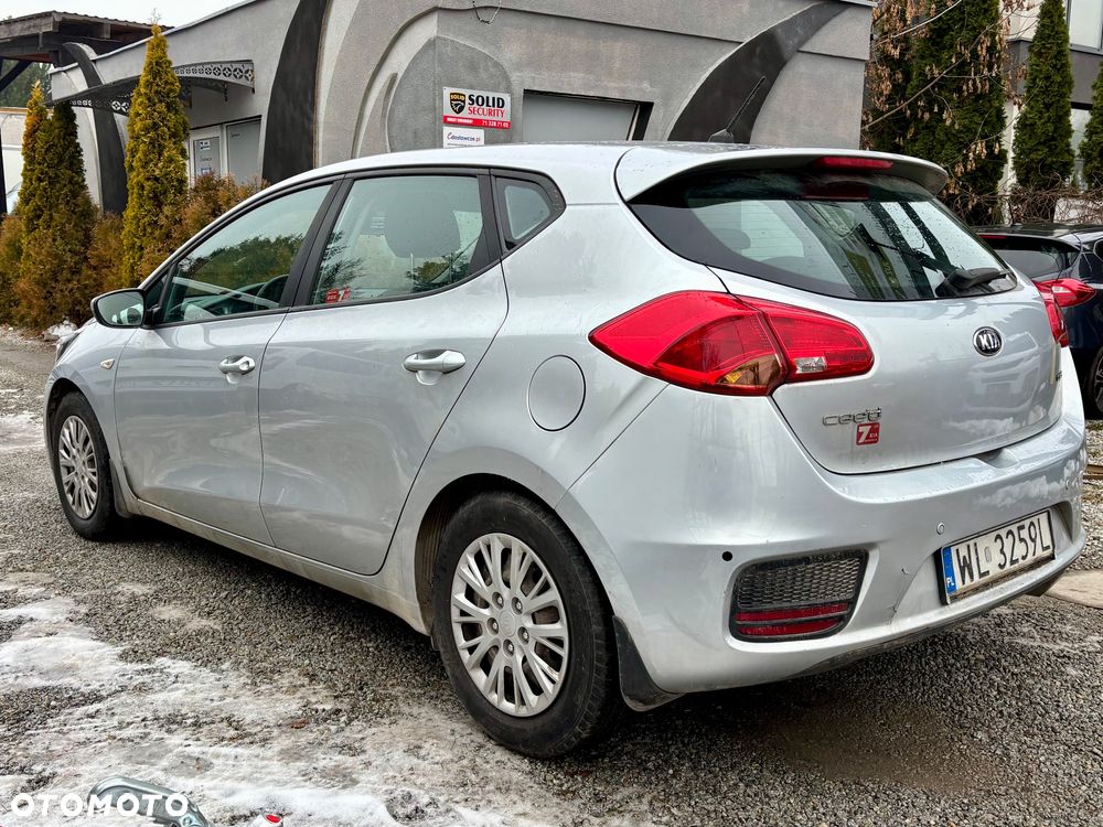 Kia Ceed 1.6 CRDi M - 8