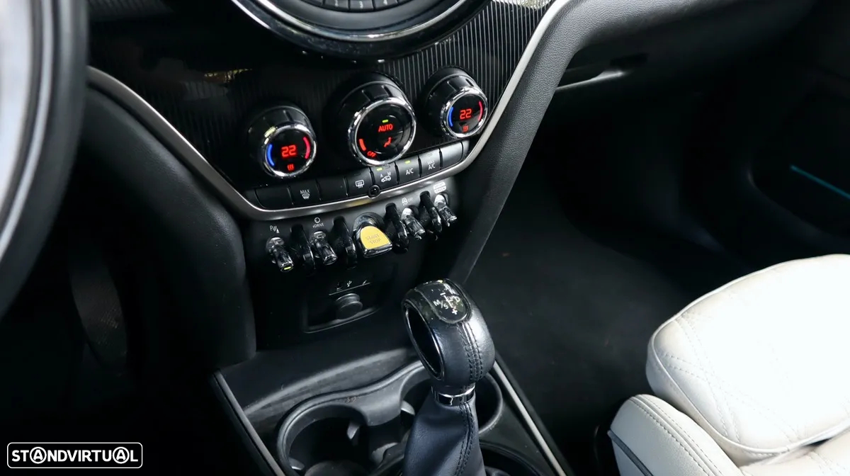 MINI Countryman Cooper SE ALL4 Auto - 37