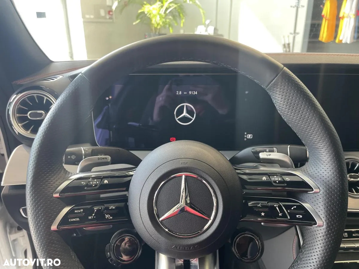 Mercedes-Benz E AMG 53 4Matic Cabrio AMG Speedshift 9G-TRONIC - 17