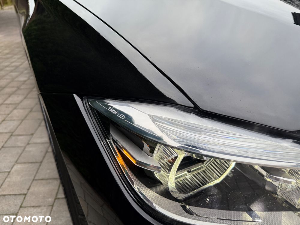 BMW Seria 3 330i Edition M Sport Shadow - 36