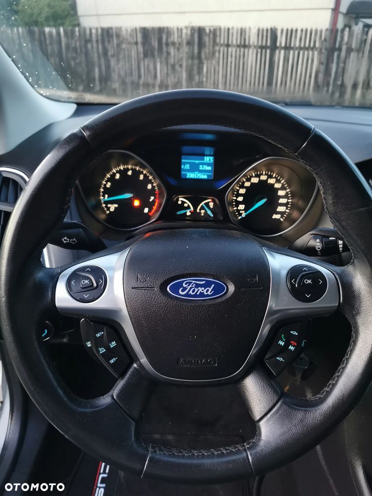 Ford Focus 1.6 Trend - 12