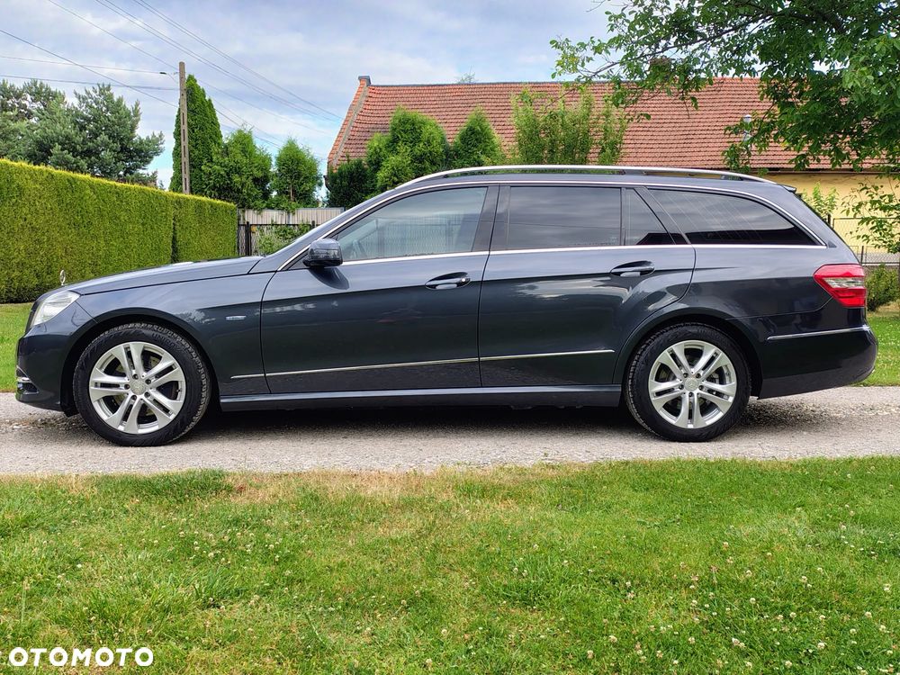 Mercedes-Benz Klasa E 350 T CDI DPF 4Matic BlueEFFICIENCY 7G-TRONIC - 7