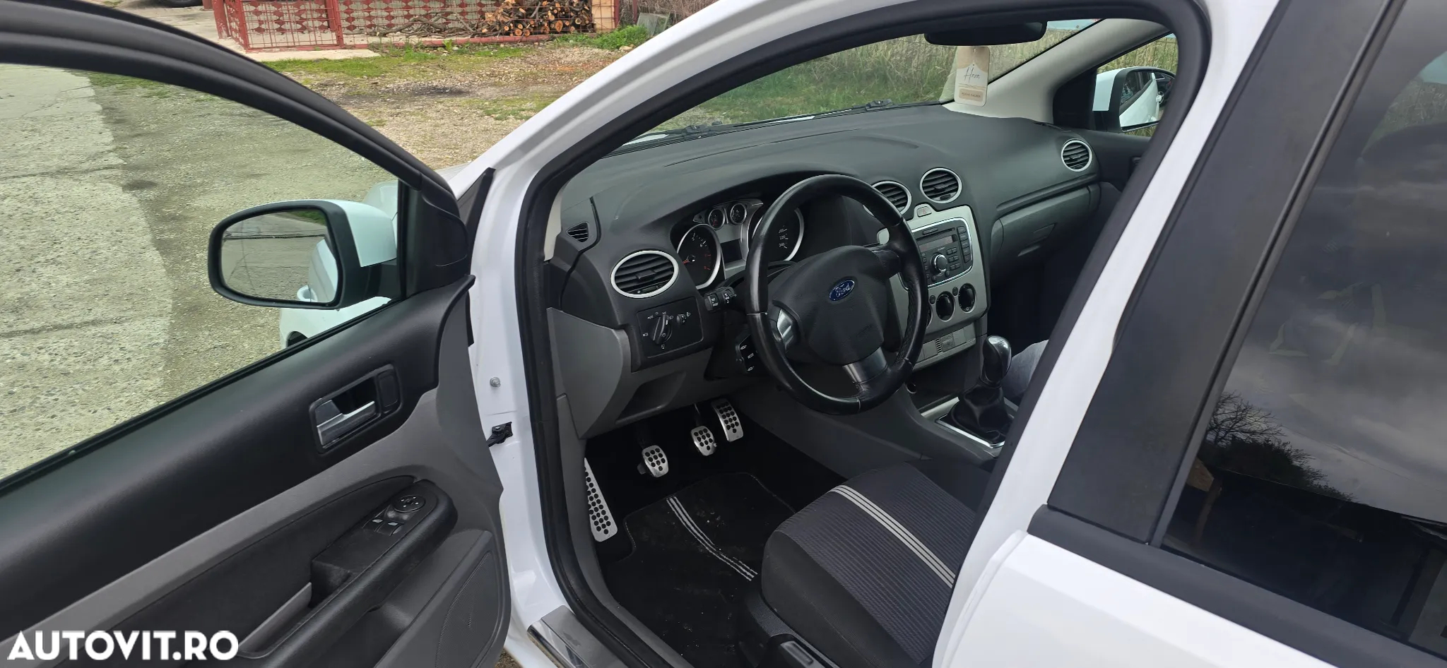 Ford Focus 1.6 16V Viva II - 15