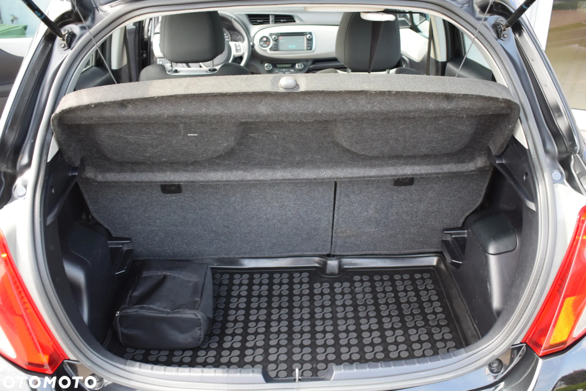 Toyota Yaris 1.33 Prestige - 6