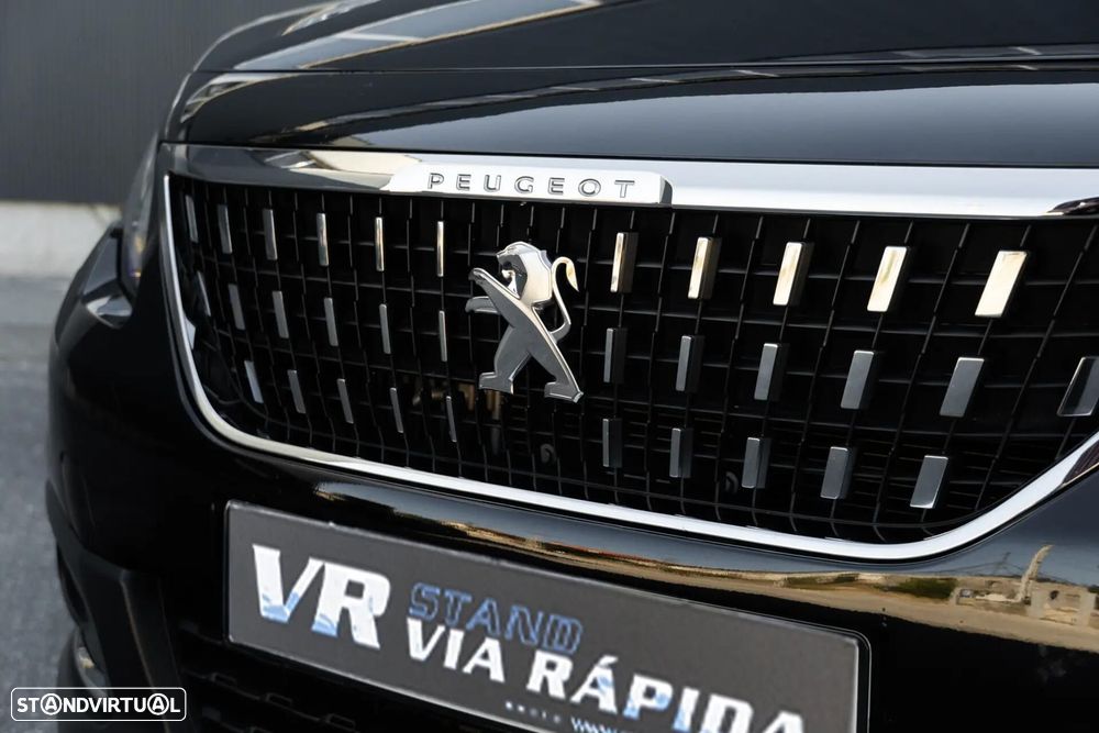 Peugeot 2008 1.2 PureTech Allure - 22