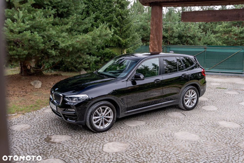 BMW X3 xDrive20d Advantage - 4