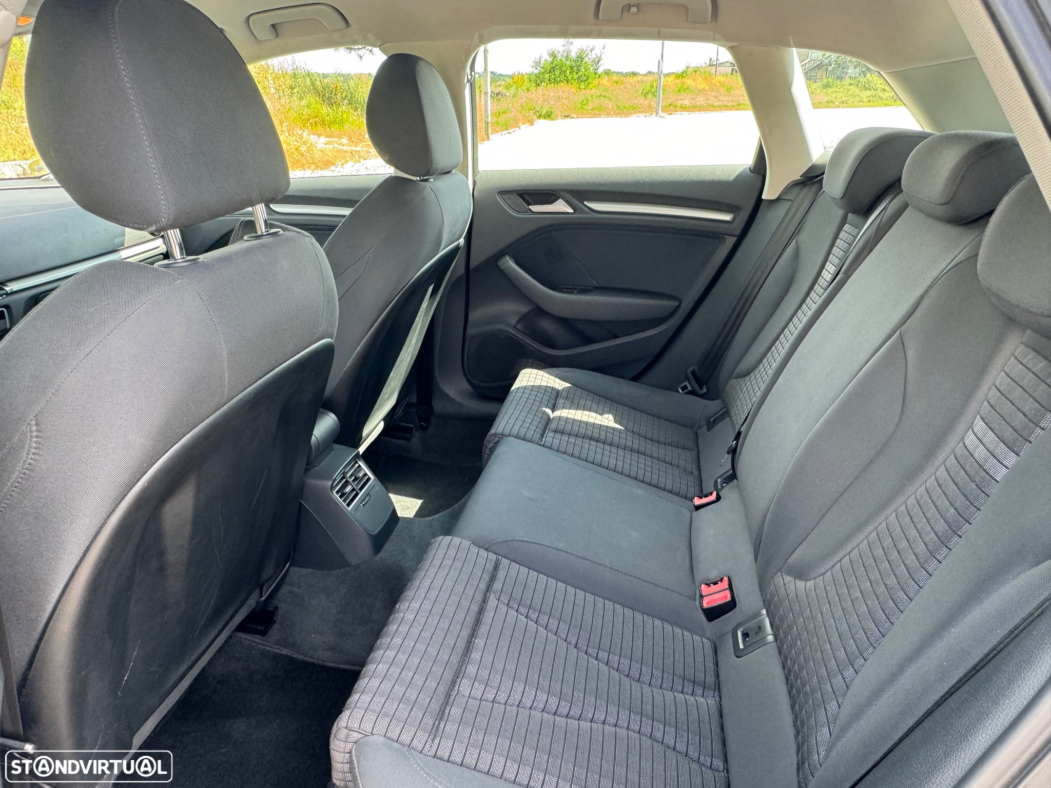 Audi A3 Sportback 2.0 TDI Ambition - 9