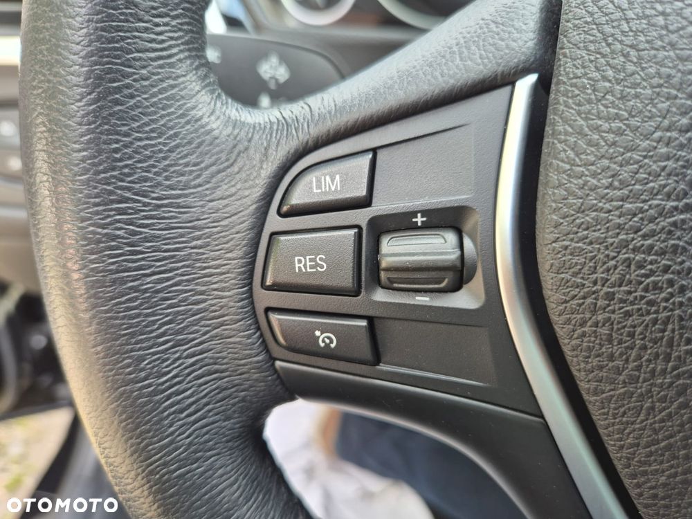 BMW Seria 3 320i GPF Advantage - 29