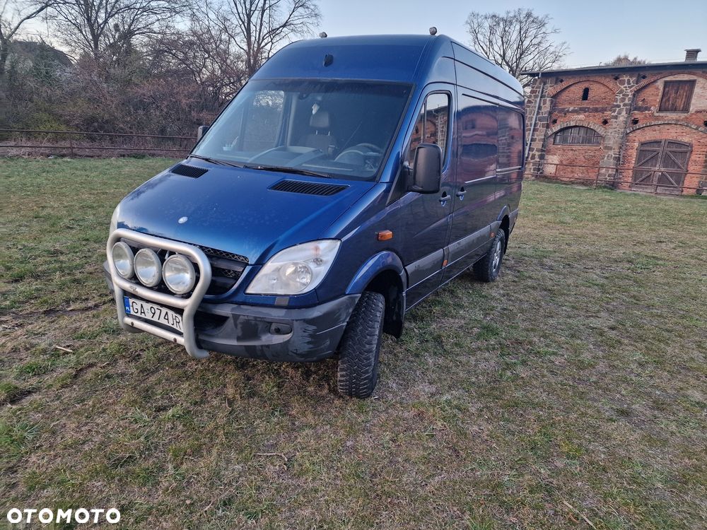 Mercedes-Benz Sprinter - 15