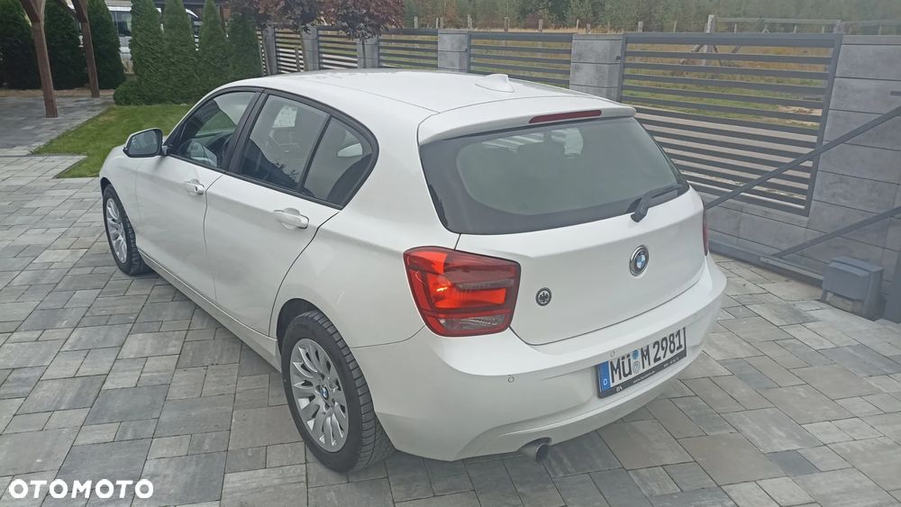 BMW Seria 1 116d DPF - 8