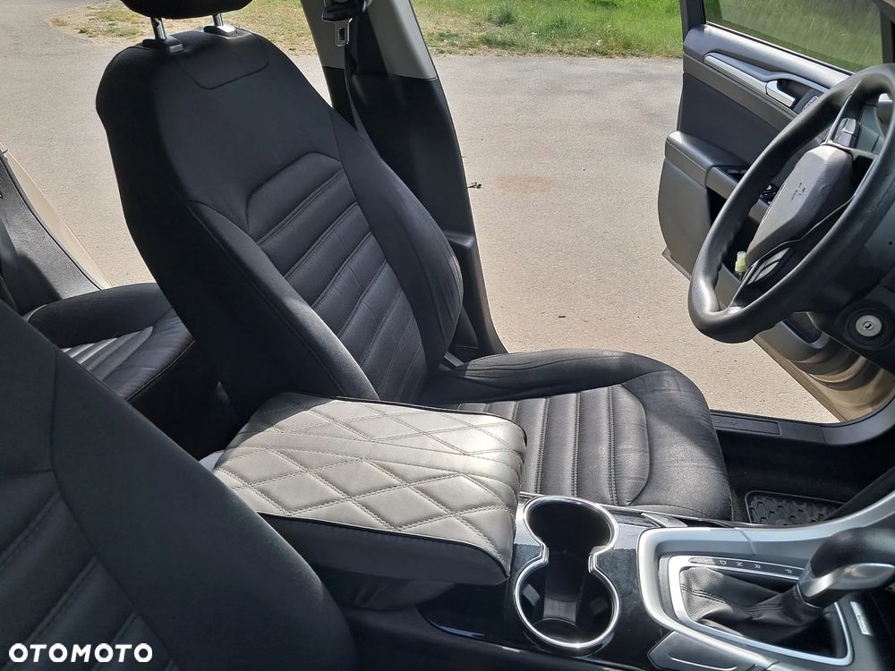 Ford Mondeo - 22