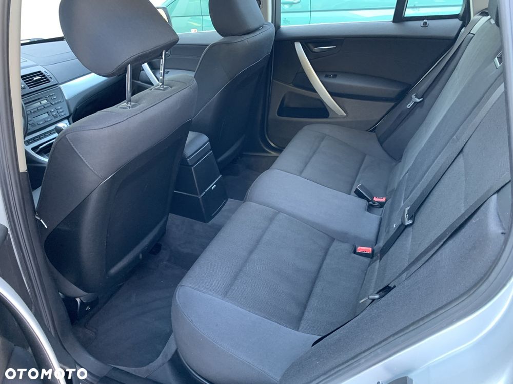 BMW X3 xDrive25i - 8