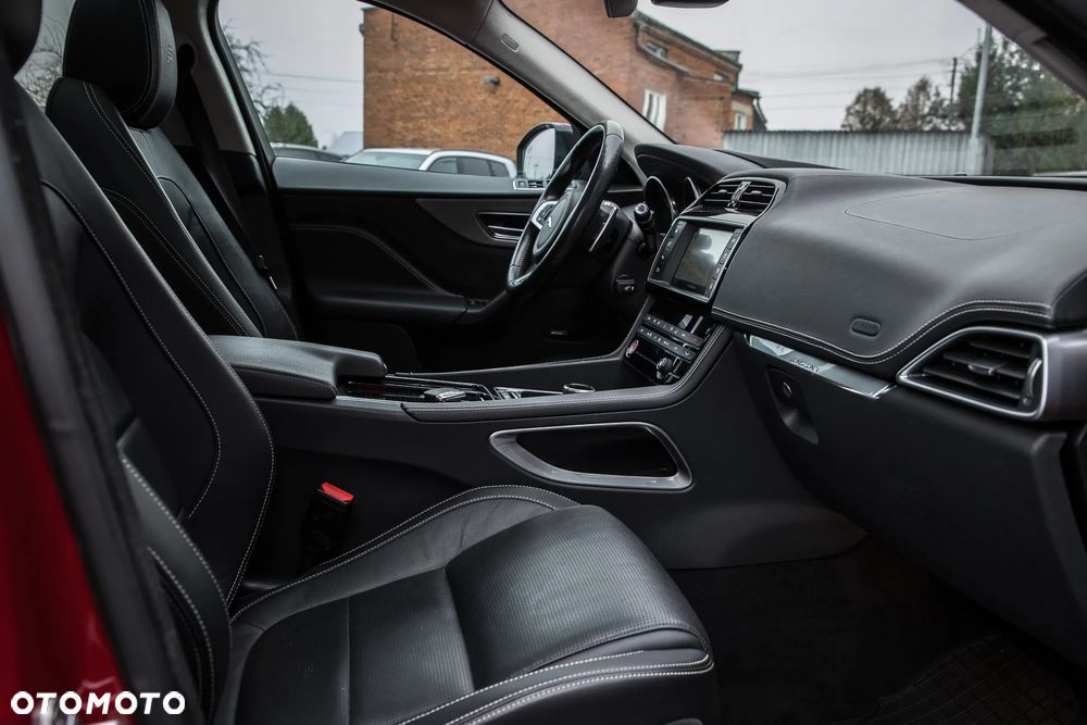 Jaguar F-Pace 3.0 TDV6 AWD S - 18