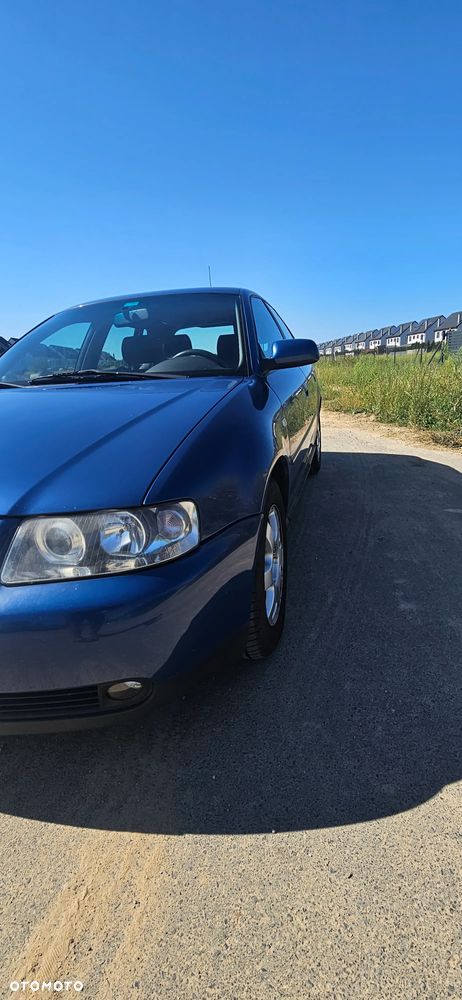 Audi A3 Sportback 1.6 Ambition - 1