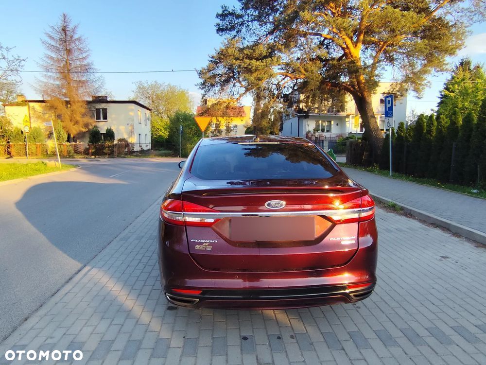 Ford Fusion 2.0 EcoBoost Titanium - 10