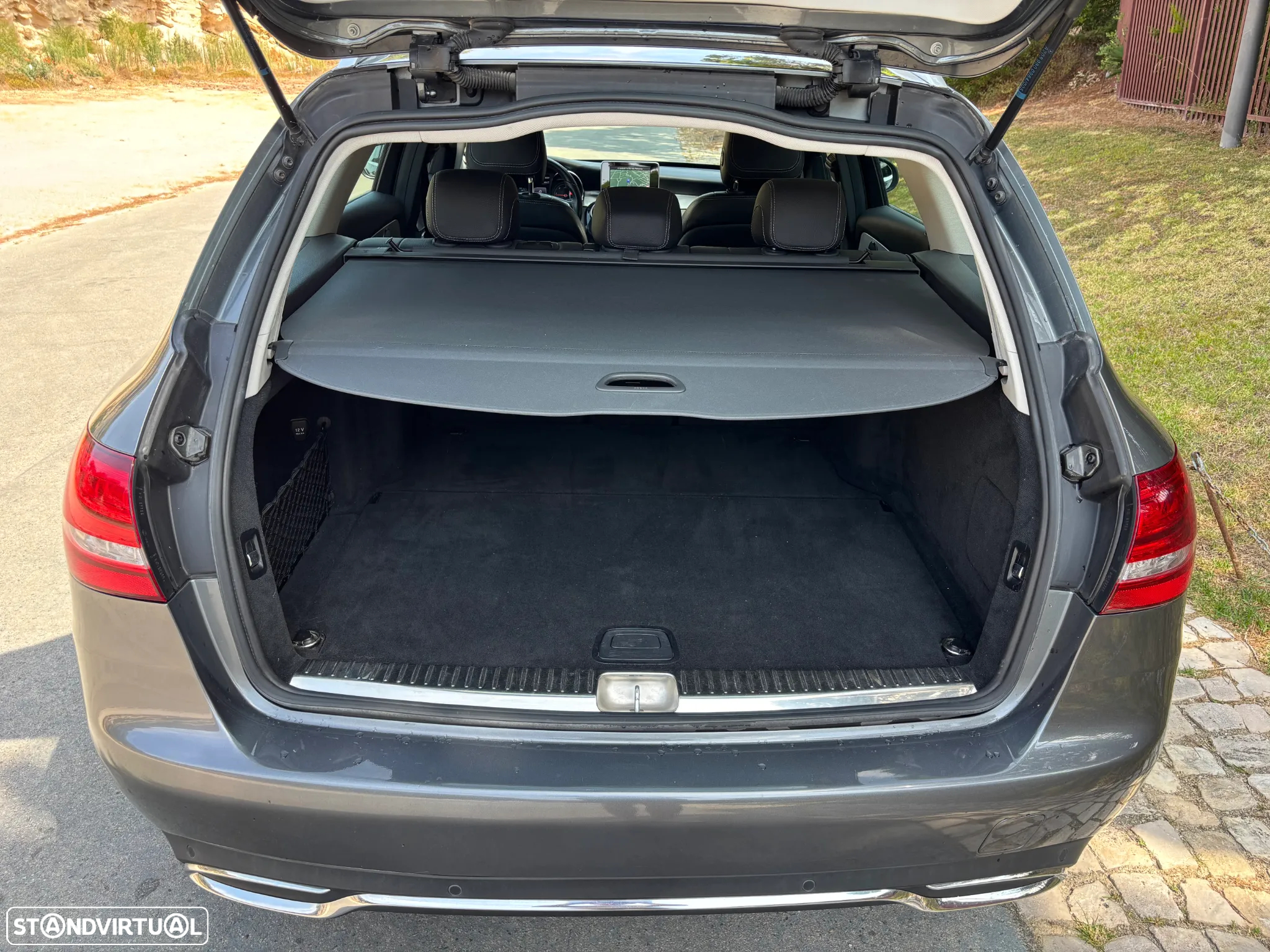 Mercedes-Benz C 300 h Avantgarde - 15