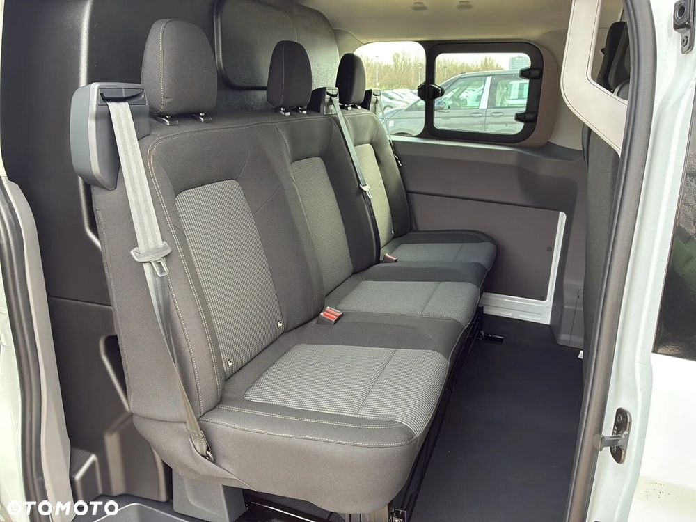 Volkswagen Transporter T7 Furgon Plus Edition/6 osob./AUTOMAT 2,0 l TDI 150 KM r. o. 3500 mm - 21
