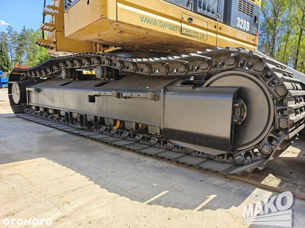 Caterpillar 328D - 12