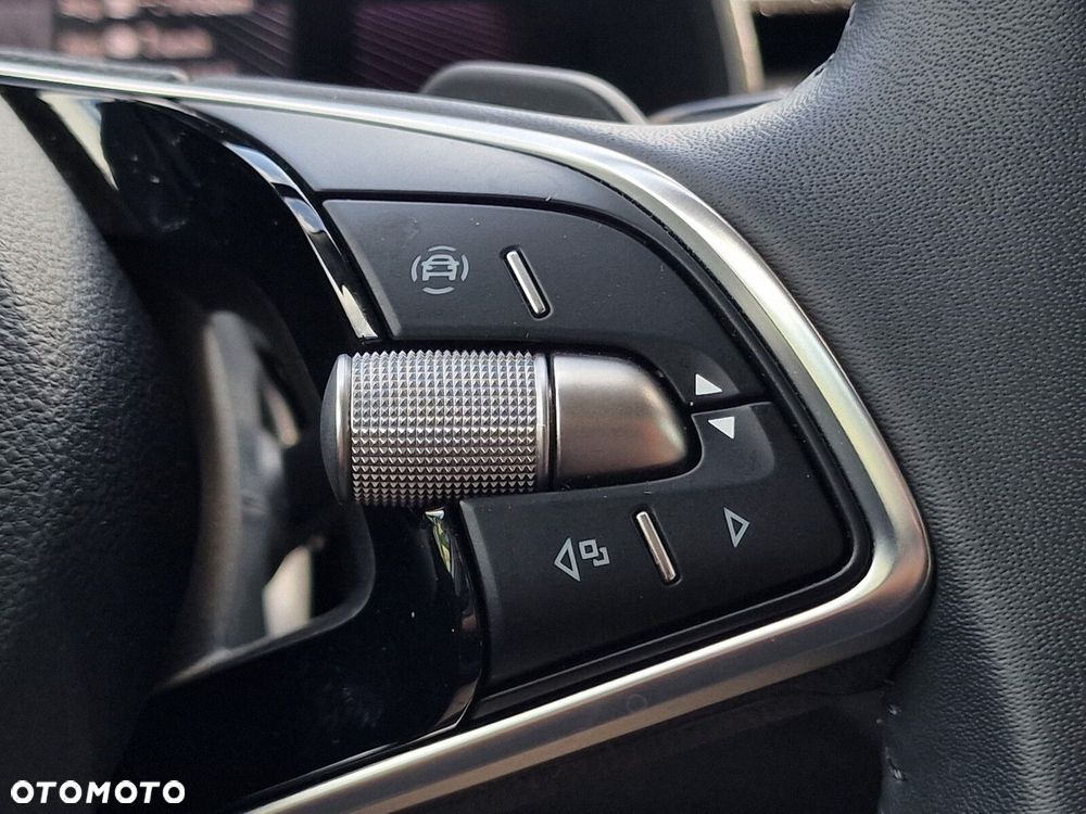 Skoda Kamiq 1.0 TSI Selection DSG - 23