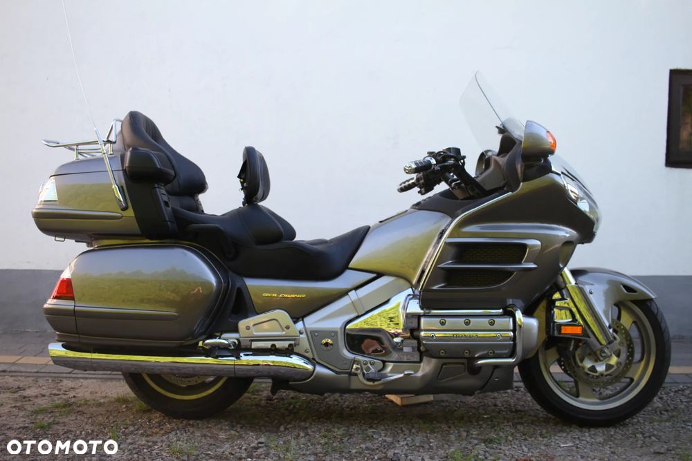 Honda GL - 6