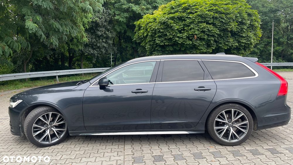 Volvo V90 D4 Momentum - 1