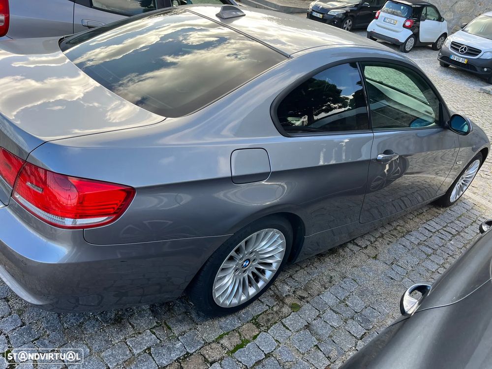 BMW 320 d Coupe Active Auto - 9