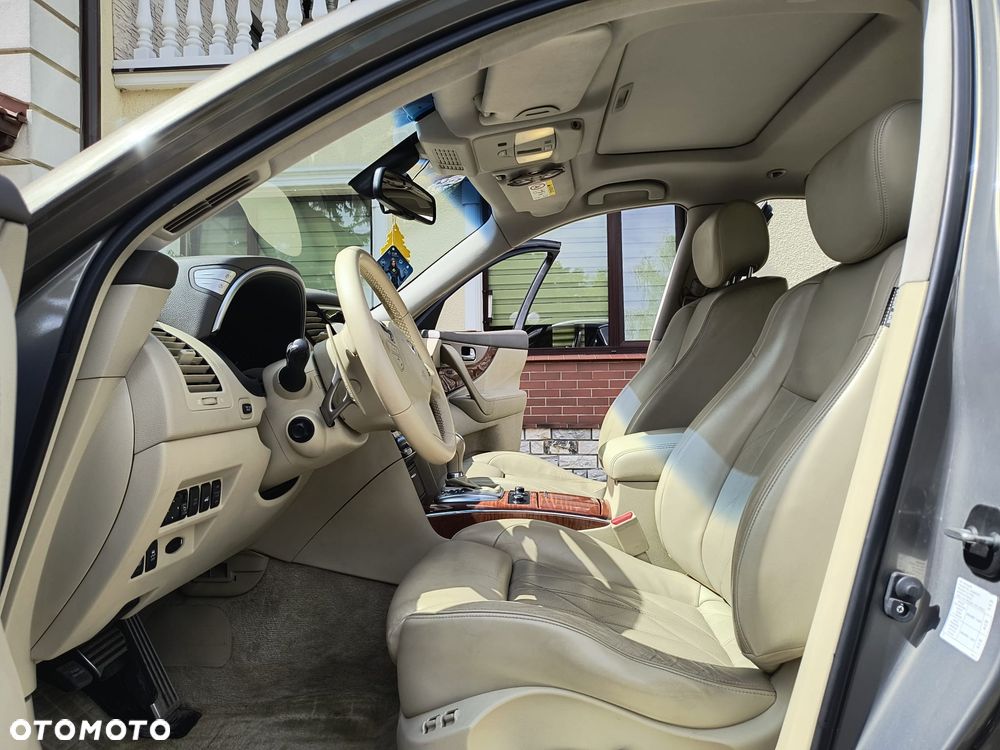 Infiniti QX70 3.0d GT Premium - 16