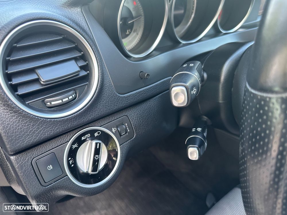 Mercedes-Benz C 220 CDI Avantgarde Edition - 21
