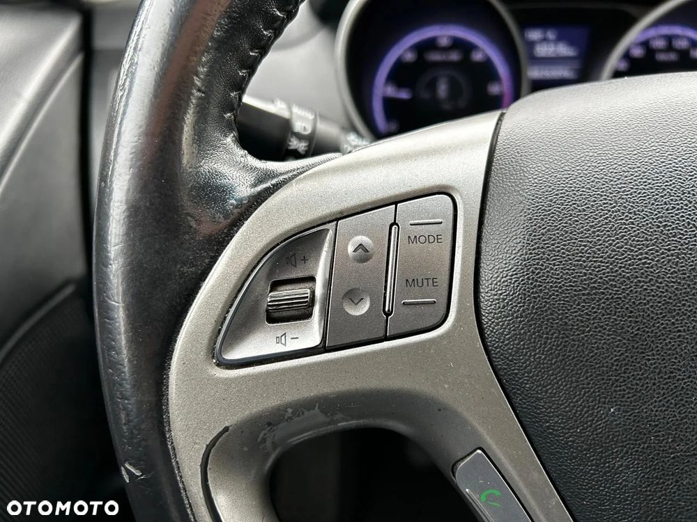 Hyundai ix35 1.7 CRDi 2WD blue Style - 16