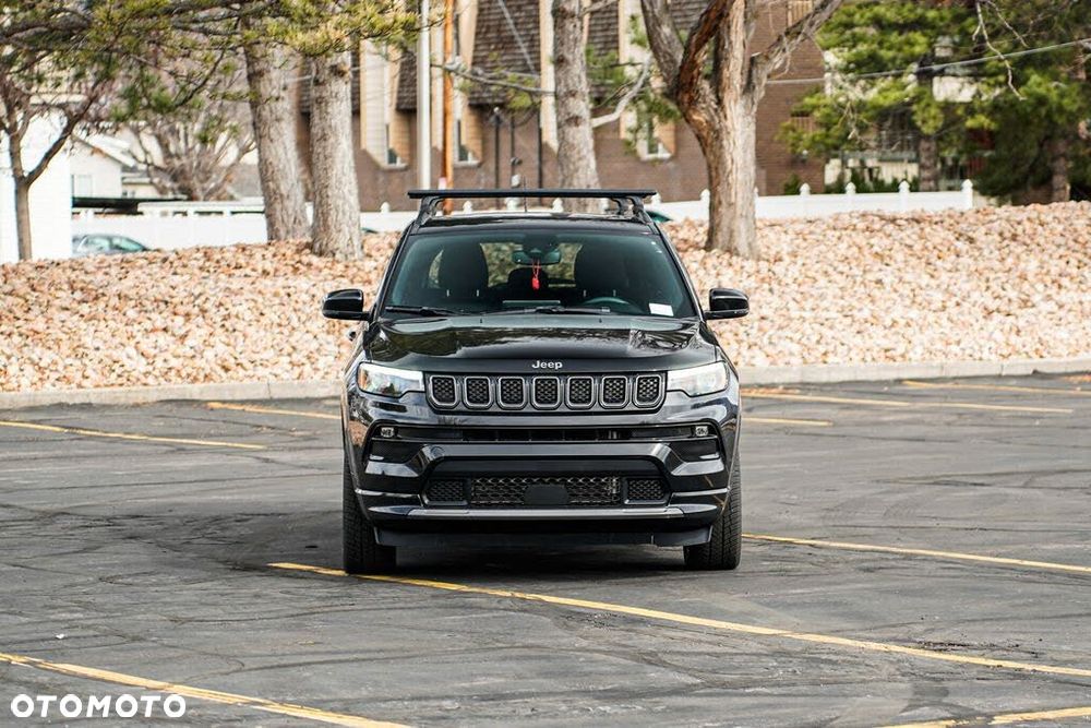 Jeep Compass - 4
