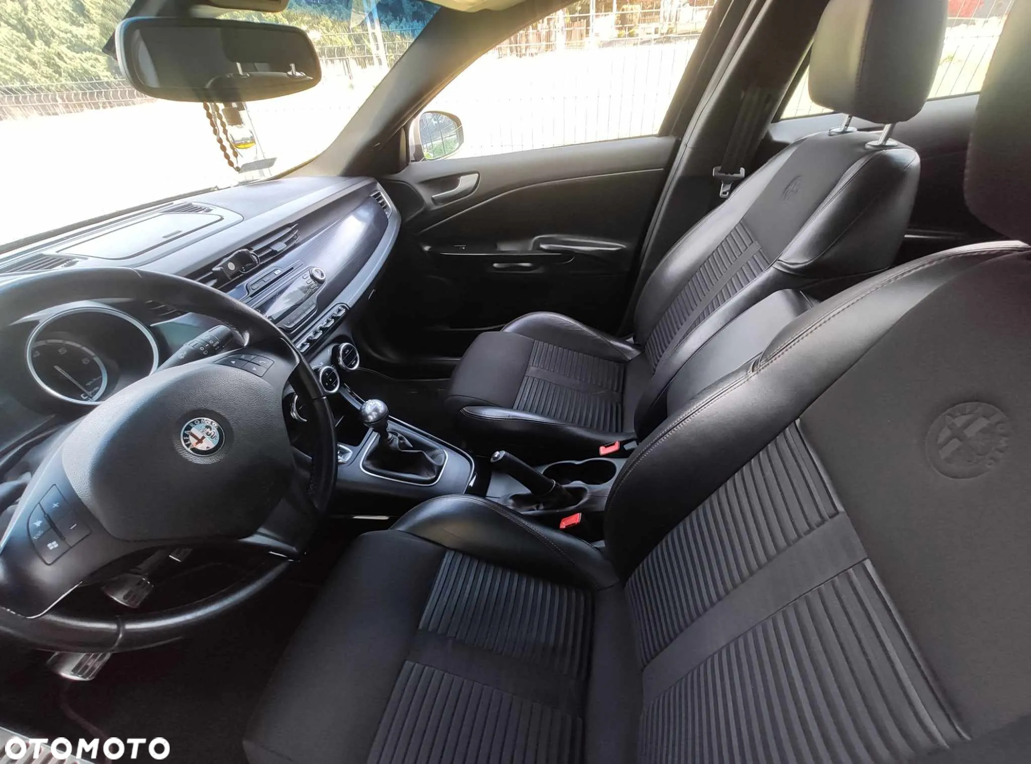 Alfa Romeo Giulietta 2.0 JTDM Distinctive - 5