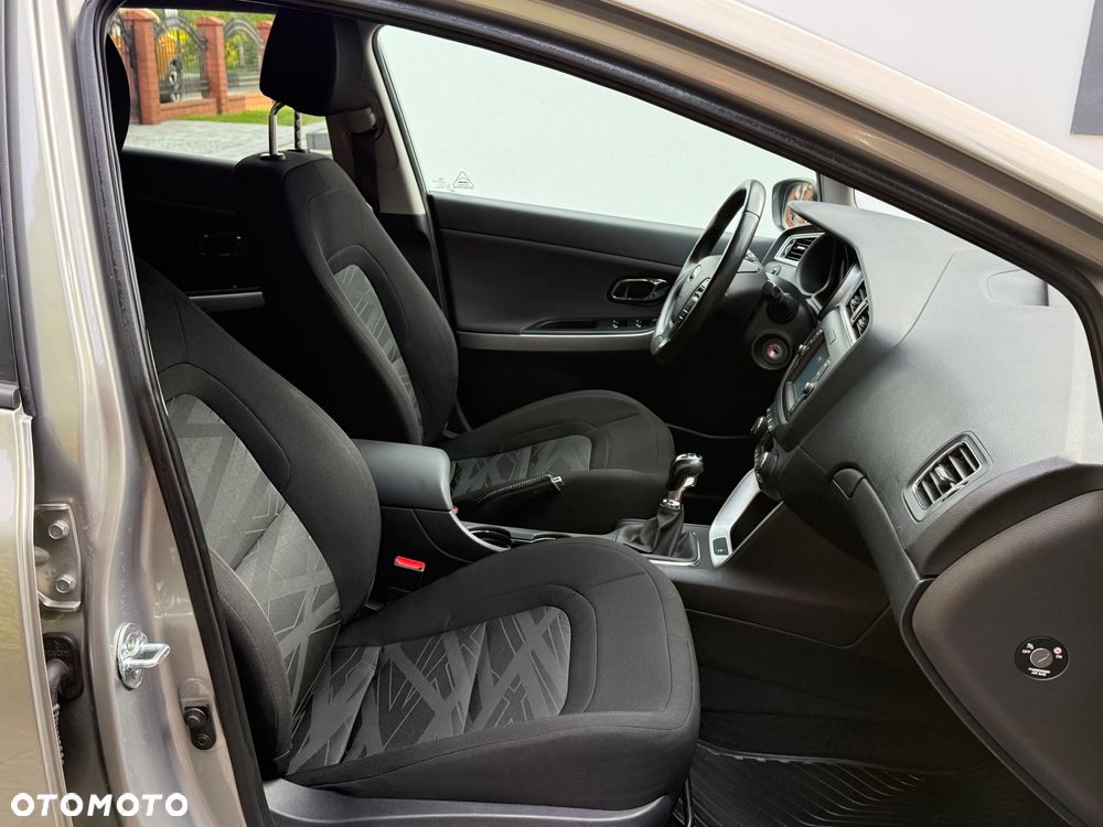 Kia Ceed 1.6 CRDi XL - 11