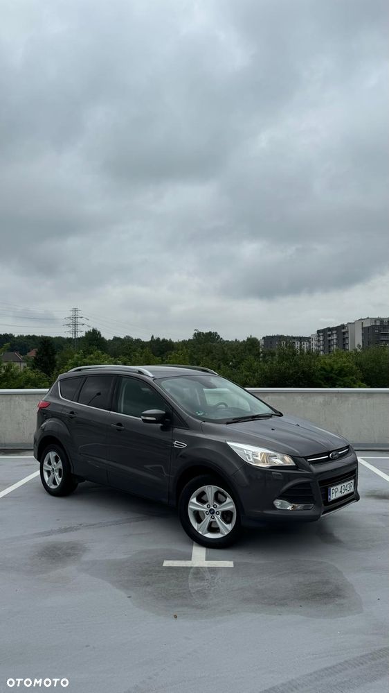 Ford Kuga - 1