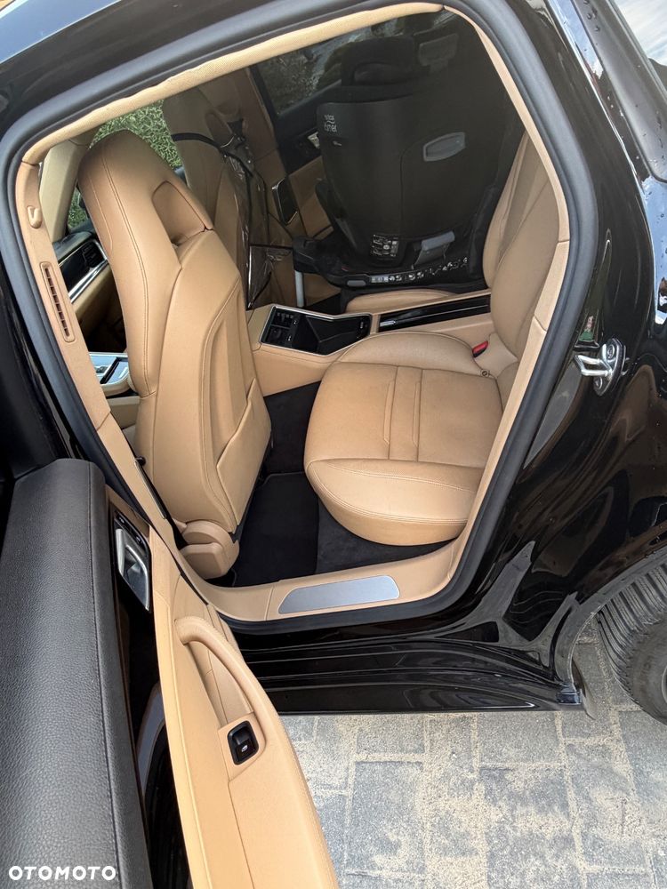 Porsche Panamera - 11