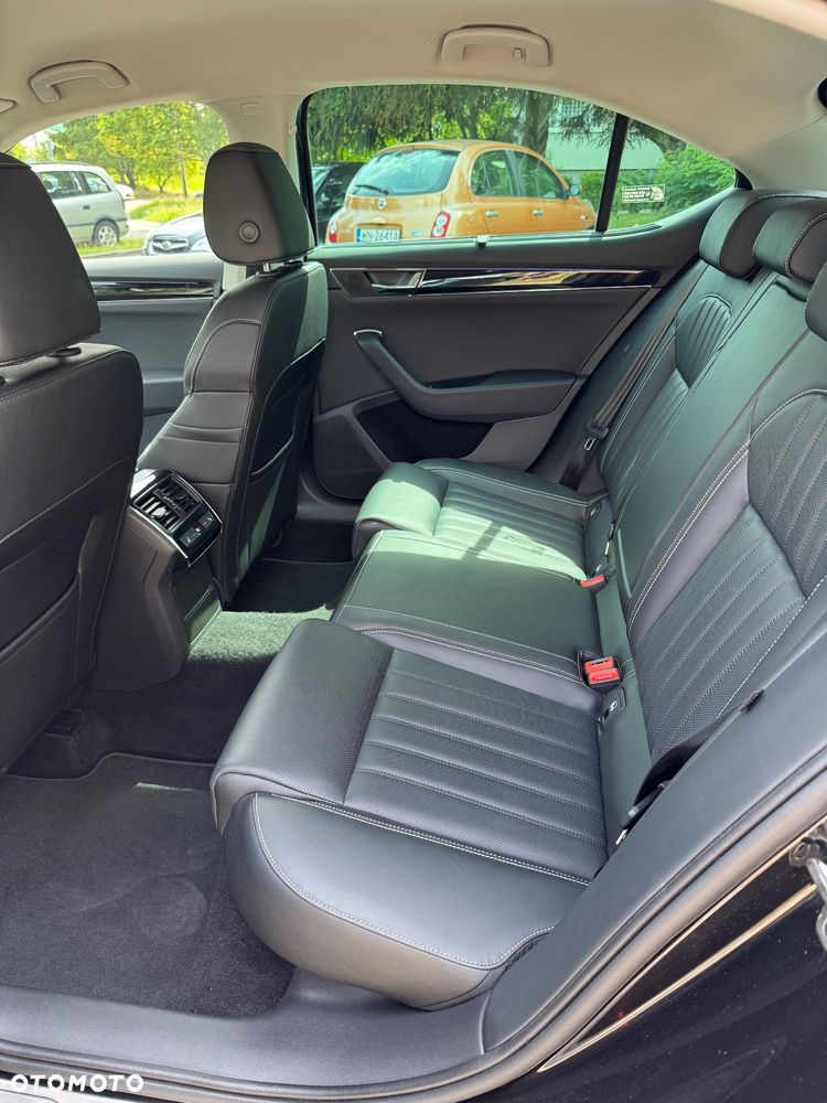 Skoda Superb 2.0 TSI 4x4 L&K DSG - 33