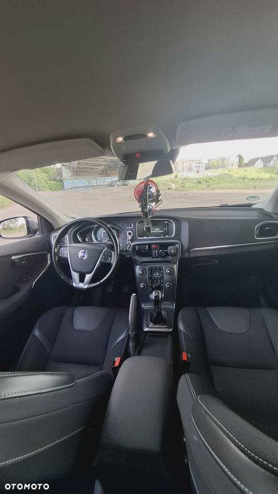 Volvo V40 D4 Kinetic - 15
