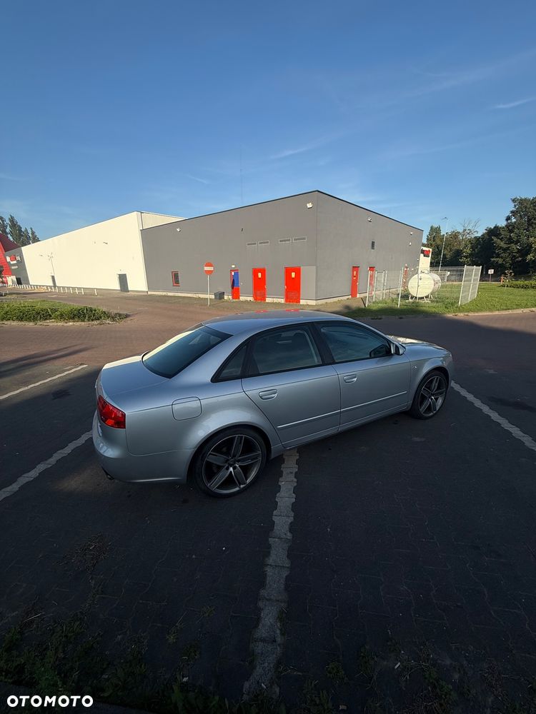 Audi A4 Limousine 1.8T Quattro - 13