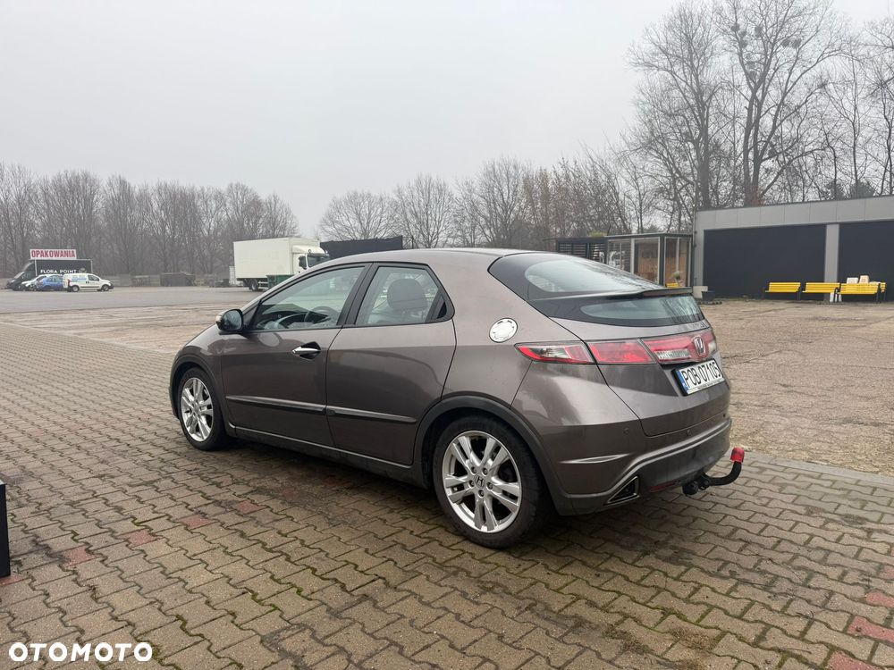 Honda Civic 1.8 Sport - 8
