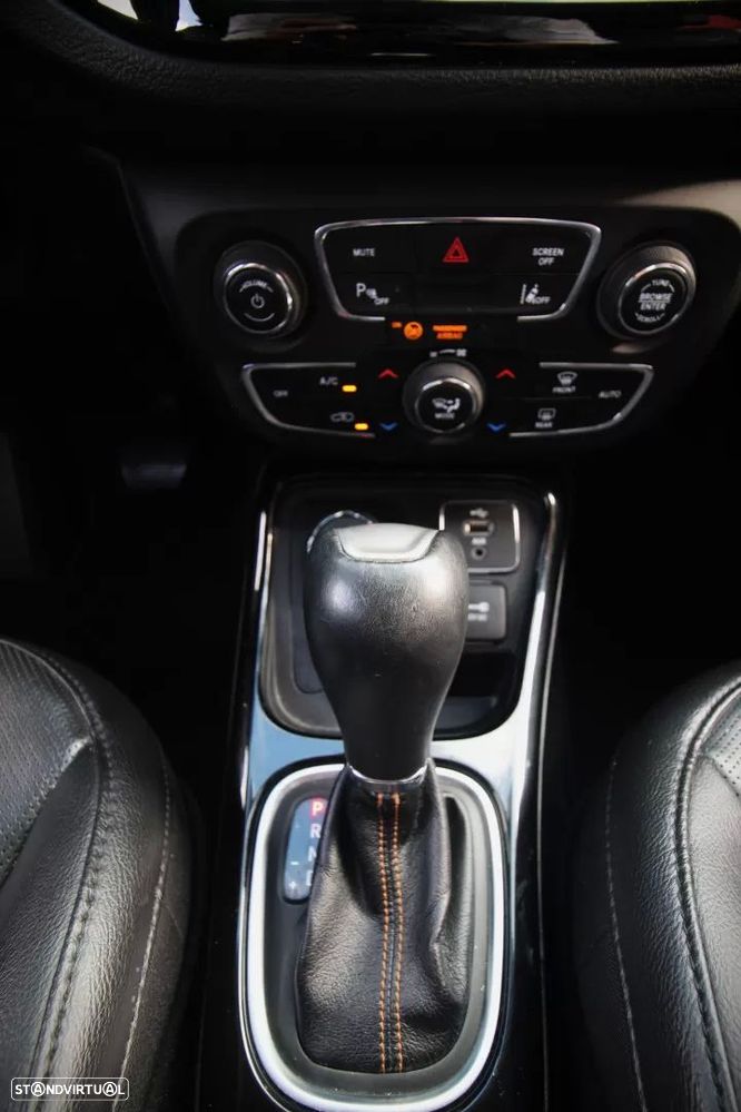 Jeep Compass 1.4 MA Limited Auto - 21