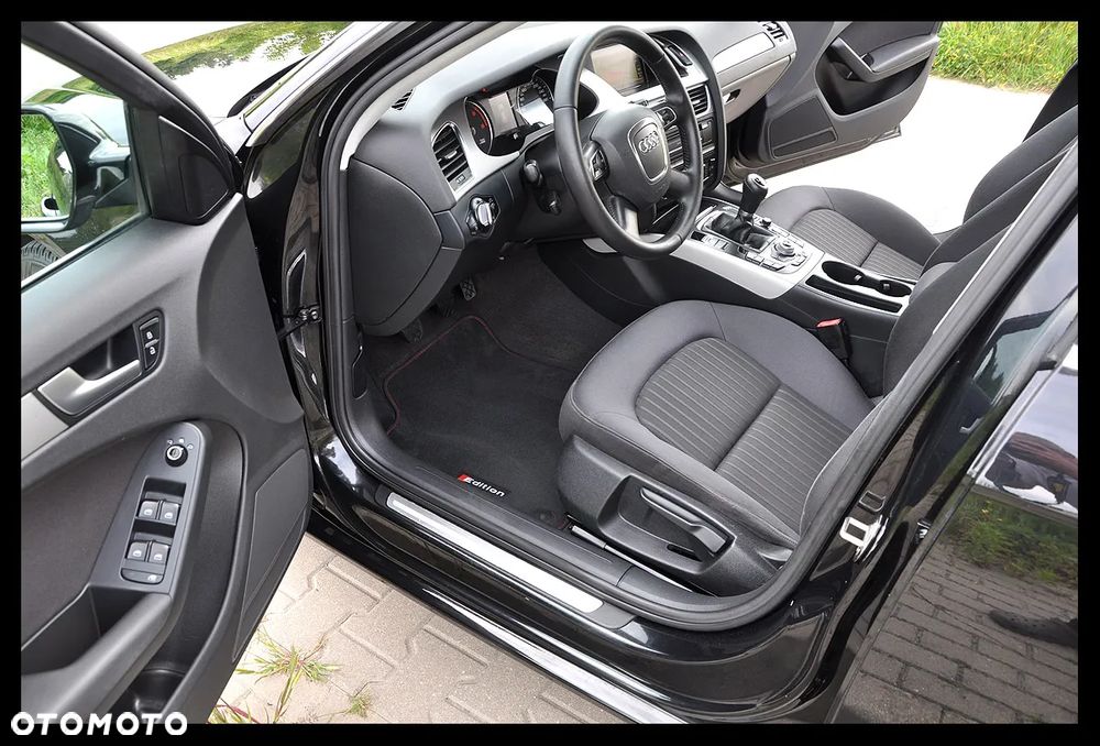 Audi A4 Avant 2.0 TDI DPF Ambiente - 24