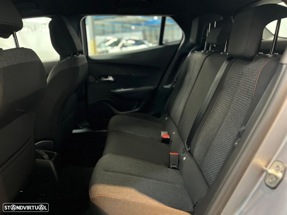 Peugeot 2008 1.2 PureTech Style - 10