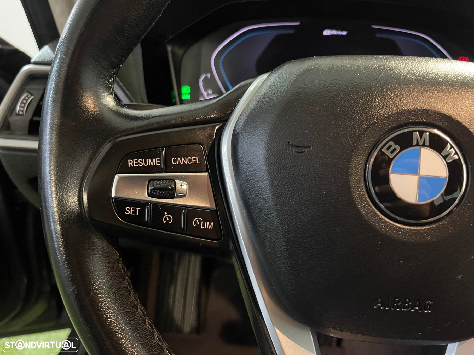 BMW 330 e Auto - 17